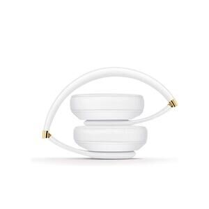 New- Beats by Dr. Dre - Studio3 Wireless Headphones - White